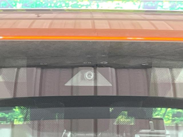 �y�C���e���W�F���g�G�}�[�W�F���V�[�u���[�L�z�t�����g�J�����őO���̎ԗ�����s�҂����m�B�Փ˂������Ȏ��͏Փ˔�Q�y���u���[�L���쓮�A�Փˉ�����T�|�[�g�B�����S�Ƀh���C�u�����y���݂��������܂��B