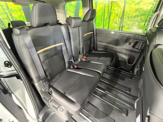 セレナ e-パワー ハイウェイスターV 登録済未使用車 プロパイロット 衝突軽減装置 純正12.3型ナビ アラウンドビューモニター ハンズフリー両側電動スライド AppleCarPlay ワイヤレス充電器 LEDヘッド&フォグ ETC2.0(10枚目)