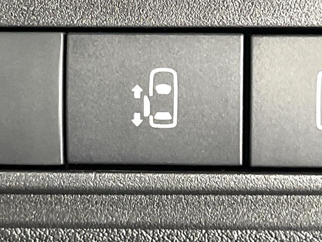 セレナ e-パワー ハイウェイスターV 登録済未使用車 プロパイロット 衝突軽減装置 純正12.3型ナビ アラウンドビューモニター ハンズフリー両側電動スライド AppleCarPlay ワイヤレス充電器 LEDヘッド&フォグ ETC2.0(23枚目)