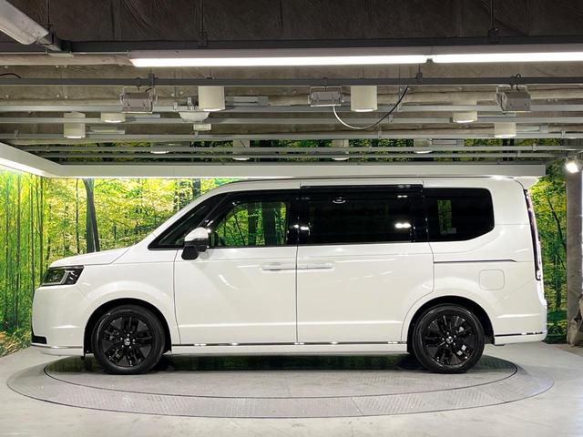 ステップワゴン e:HEVスパーダ 禁煙車 ホンダセンシング 純正11.4型ナビ フリップダウンモニター 全周囲カメラ 両側電動スライド 電動リアゲート シートヒーター パドルシフト ETC リアオートエアコン 2列目オットマン(52枚目)