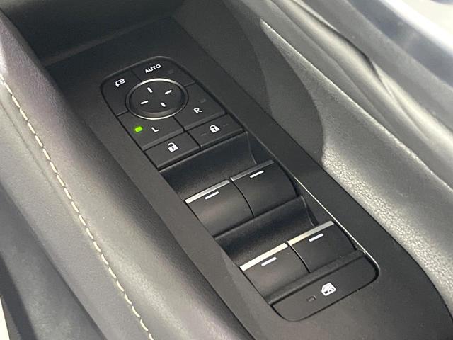 アルファードハイブリッド Z 左右左右独立ムーンルーフ セーフティセンス 純正14インチナビ 全周囲カメラ 両側電動スライド シートエアコン デジタルインナーミラー ブラインドスポットモニター AC100V電源 リアオートエアコン(50枚目)