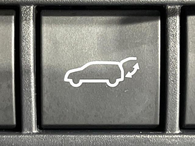 プリウス Z 禁煙車 パノラマルーフ セーフティセンス 純正12.3型ナビ 全周囲カメラ デジタルインナーミラー シートエアコン ブラインドスポットモニター AC100V電源 パークアシスト 電動リアゲート ETC(27枚目)