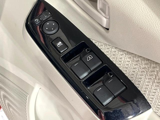 デイズ Ｘ　禁煙車　衝突軽減装置　ＳＤナビ　バックカメラ　スマートキー　オートエアコン　ＥＴＣ　コーナーセンサー　車線逸脱警報　踏み間違え防止　ステアリングスイッチ　電動格納ミラー　バニティミラー（36枚目）
