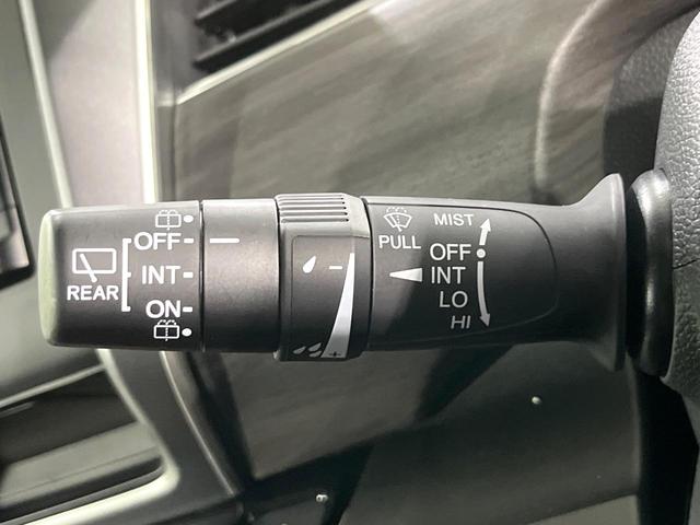 フリードハイブリッド ハイブリッド・Ｇブラックスタイル　禁煙車　衝突軽減装置　純正ナビ　バックカメラ　両側電動スライド　アダプティブクルーズ　シートヒーター　ＬＥＤヘッド　オートライト　オートエアコン　スマートキー　ＥＴＣ　ドラレコ　誤発進抑制機能（34枚目）