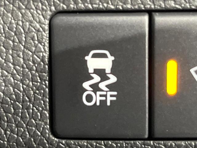 フリードハイブリッド ハイブリッド・Ｇブラックスタイル　禁煙車　衝突軽減装置　純正ナビ　バックカメラ　両側電動スライド　アダプティブクルーズ　シートヒーター　ＬＥＤヘッド　オートライト　オートエアコン　スマートキー　ＥＴＣ　ドラレコ　誤発進抑制機能（46枚目）