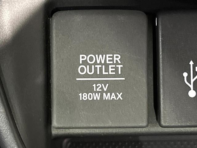 フリードハイブリッド ハイブリッド・Ｇブラックスタイル　禁煙車　衝突軽減装置　純正ナビ　バックカメラ　両側電動スライド　アダプティブクルーズ　シートヒーター　ＬＥＤヘッド　オートライト　オートエアコン　スマートキー　ＥＴＣ　ドラレコ　誤発進抑制機能（50枚目）