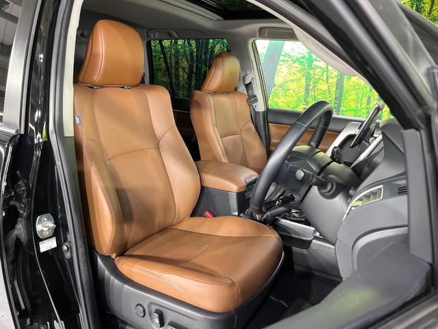 ランドクルーザープラド ＴＸ　Ｌパッケージ　７０ｔｈアニバーサリーリミテッド　ムーンルーフ　禁煙車　衝突軽減装置　ＢＩＧ－Ｘ１１型　バックカメラ　レーダークルーズ　シートベンチレーション　パワーシート　革シート　ルーフレール　ＬＥＤヘッド＆フォグ　オートハイビーム（9枚目）