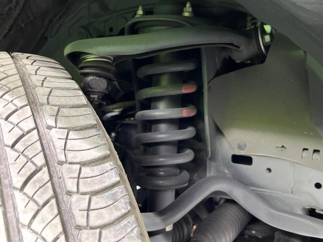 ランドクルーザープラド ＴＸ　Ｌパッケージ　７０ｔｈアニバーサリーリミテッド　ムーンルーフ　禁煙車　衝突軽減装置　ＢＩＧ－Ｘ１１型　バックカメラ　レーダークルーズ　シートベンチレーション　パワーシート　革シート　ルーフレール　ＬＥＤヘッド＆フォグ　オートハイビーム（21枚目）