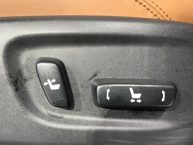 ランドクルーザープラド ＴＸ　Ｌパッケージ　７０ｔｈアニバーサリーリミテッド　ムーンルーフ　禁煙車　衝突軽減装置　ＢＩＧ－Ｘ１１型　バックカメラ　レーダークルーズ　シートベンチレーション　パワーシート　革シート　ルーフレール　ＬＥＤヘッド＆フォグ　オートハイビーム（39枚目）