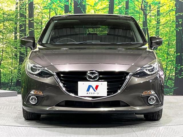 アクセラスポーツ １５Ｓ　禁煙車　マツダコネクトナビ　バックカメラ　デュアルエアコン　ＨＩＤヘッドライト　オートライト　スマートキー　ＥＴＣ　Ｂｌｕｅｔｏｏｔｈ　ステアリングスイッチ　プライバシーガラス　純正１６インチＡＷ（14枚目）