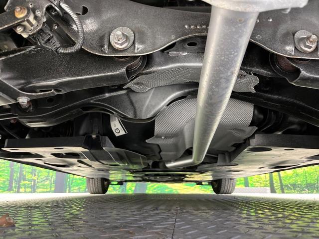 アクセラスポーツ １５Ｓ　禁煙車　マツダコネクトナビ　バックカメラ　デュアルエアコン　ＨＩＤヘッドライト　オートライト　スマートキー　ＥＴＣ　Ｂｌｕｅｔｏｏｔｈ　ステアリングスイッチ　プライバシーガラス　純正１６インチＡＷ（19枚目）