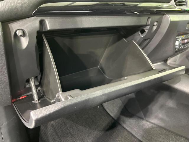 アクセラスポーツ １５Ｓ　禁煙車　マツダコネクトナビ　バックカメラ　デュアルエアコン　ＨＩＤヘッドライト　オートライト　スマートキー　ＥＴＣ　Ｂｌｕｅｔｏｏｔｈ　ステアリングスイッチ　プライバシーガラス　純正１６インチＡＷ（34枚目）