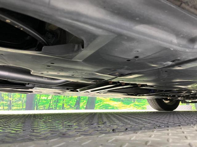 アクセラスポーツ １５Ｓ　禁煙車　マツダコネクトナビ　バックカメラ　デュアルエアコン　ＨＩＤヘッドライト　オートライト　スマートキー　ＥＴＣ　Ｂｌｕｅｔｏｏｔｈ　ステアリングスイッチ　プライバシーガラス　純正１６インチＡＷ（49枚目）