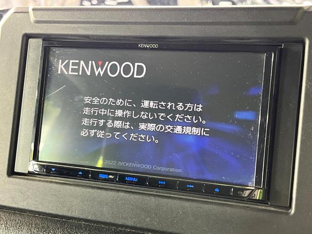 ジムニーシエラ ＪＣ　禁煙車　衝突軽減装置　ＳＤナビ　ＥＴＣ　シートヒーター　クルコン　ＬＥＤヘッド　オートライト　オートエアコン　スマートキー　ステアリングスイッチ　車線逸脱警報　誤発進抑制機能　電動格納ミラー（4枚目）