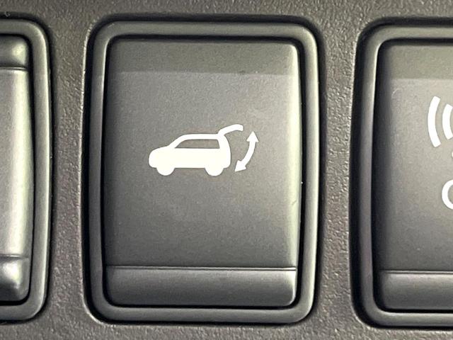 エクストレイル ２０Ｘ　ハイブリッド　エマージェンシーブレーキＰ　禁煙車　衝突軽減装置　純正ナビ　アラウンドビューモニター　シートヒーター　クルコン　デジタルインナーミラー　リモコンオートバックドア　デュアルエアコン　ＬＥＤヘッド　オートライト　スマートキー　ＥＴＣ（23枚目）