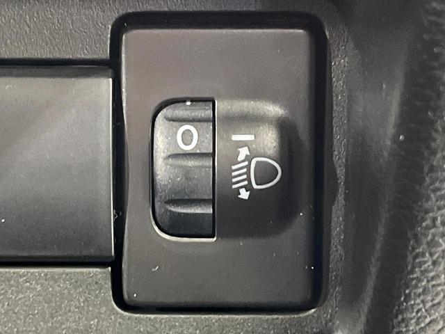 スペーシア ハイブリッドＧ　届出済未使用車　衝突軽減装置　ＬＥＤヘッド　オートライト　オートエアコン　スマートキー　ステアリングスイッチ　誤発進抑制機能　車線逸脱警報　電動格納ミラー　アイドリングストップ　バニティミラー（33枚目）