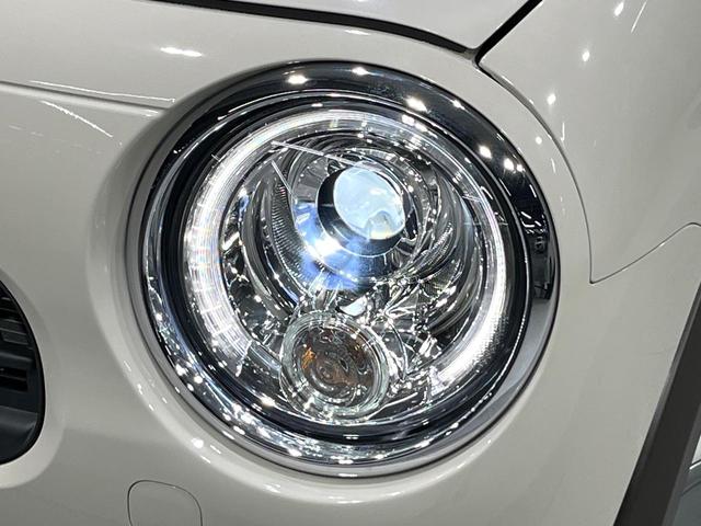アルトラパンＬＣ Ｘ　２トーンカラー　禁煙車　衝突軽減装置　純正ナビ　全方位モニター　シートヒーター　ＬＥＤヘッド　オートライト　オートエアコン　スマートキー　ドラレコ　Ｂｌｕｅｔｏｏｔｈ　フルセグＴＶ　誤発進抑制機能（12枚目）