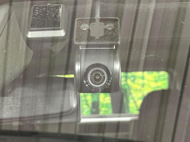 タフト Ｇターボ　クロムベンチャー　禁煙車　ターボ　ガラスルーフ　スマートアシスト　９型ナビ　Ｂｌｕｅｔｏｏｔｈ再生　バックカメラ　前席シートヒーター　オートエアコン　コーナーセンサー　電動パーキングブレーキ　ＬＥＤライト（6枚目）