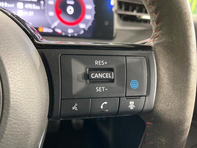 オーラ ニスモ　禁煙車　プロパイロット　衝突軽減　純正９型ナビ　全周囲カメラ　電動パーキングブレーキ　ブラインドスポットモニター　ＥＴＣ　スマートキー　オートエアコン　ＬＥＤライト　オートライト　純正１７ＡＷ（3枚目）