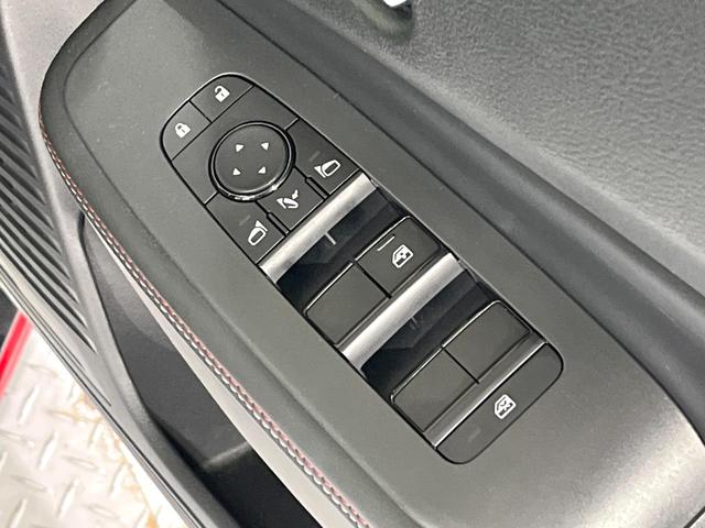 オーラ ニスモ　禁煙車　プロパイロット　衝突軽減　純正９型ナビ　全周囲カメラ　電動パーキングブレーキ　ブラインドスポットモニター　ＥＴＣ　スマートキー　オートエアコン　ＬＥＤライト　オートライト　純正１７ＡＷ（34枚目）