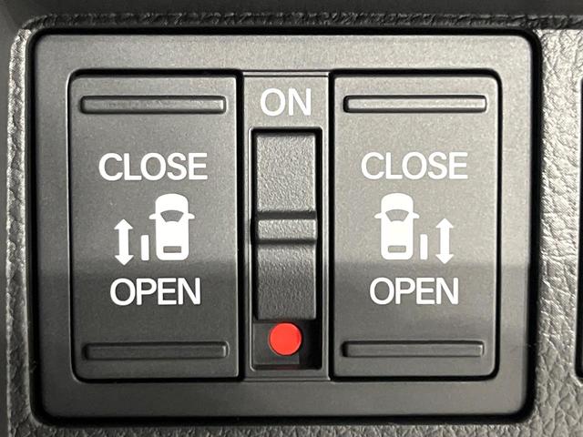 ステップワゴン スパーダ　登録済未使用車　衝突軽減装置　純正１１．４型ナビ　バックカメラ　両側電動スライド　アダプティブクルーズ　ブラインドスポットインフォメーション　シートヒーター　デュアルエアコン　リアオートエアコン（6枚目）