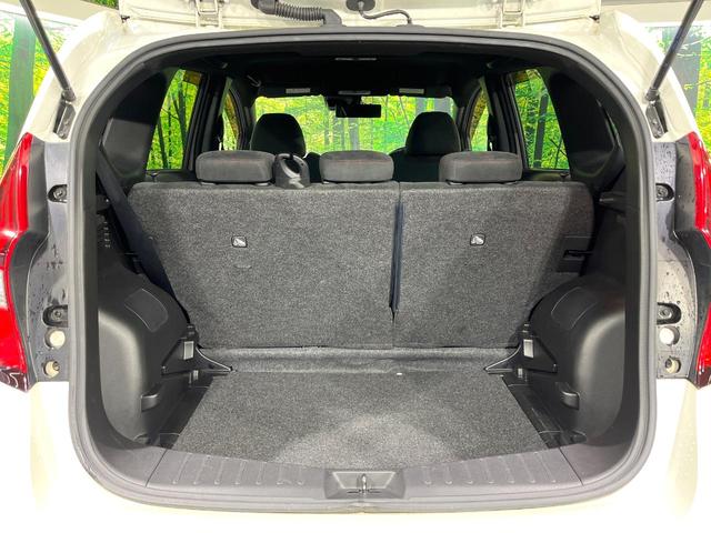 ノート ｅ－パワーニスモ　Ｓ　禁煙車　衝突軽減装置　純正ナビ　バックカメラ　デジタルインナーミラー　ＬＥＤヘッド　オートライト　オートエアコン　スマートキー　ステアリングスイッチ　ＥＴＣ　ドラレコ　Ｂｌｕｅｔｏｏｔｈ　フルセグＴＶ（11枚目）