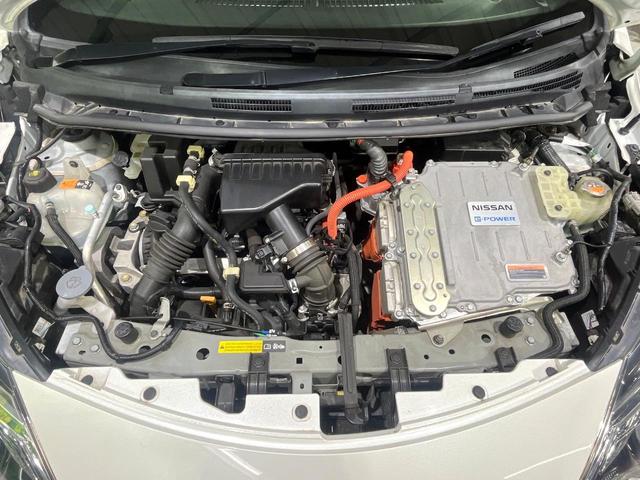 ノート ｅ－パワーニスモ　Ｓ　禁煙車　衝突軽減装置　純正ナビ　バックカメラ　デジタルインナーミラー　ＬＥＤヘッド　オートライト　オートエアコン　スマートキー　ステアリングスイッチ　ＥＴＣ　ドラレコ　Ｂｌｕｅｔｏｏｔｈ　フルセグＴＶ（18枚目）