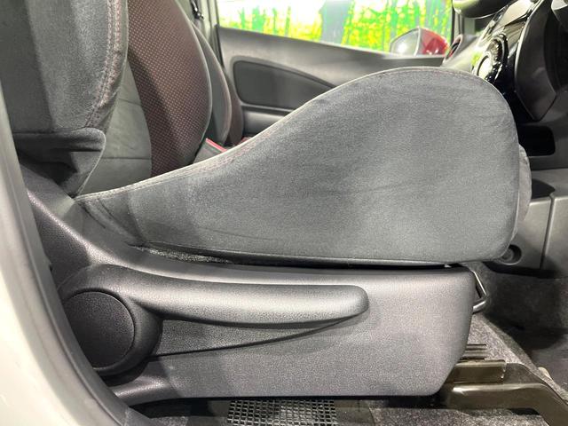 ノート ｅ－パワーニスモ　Ｓ　禁煙車　衝突軽減装置　純正ナビ　バックカメラ　デジタルインナーミラー　ＬＥＤヘッド　オートライト　オートエアコン　スマートキー　ステアリングスイッチ　ＥＴＣ　ドラレコ　Ｂｌｕｅｔｏｏｔｈ　フルセグＴＶ（34枚目）