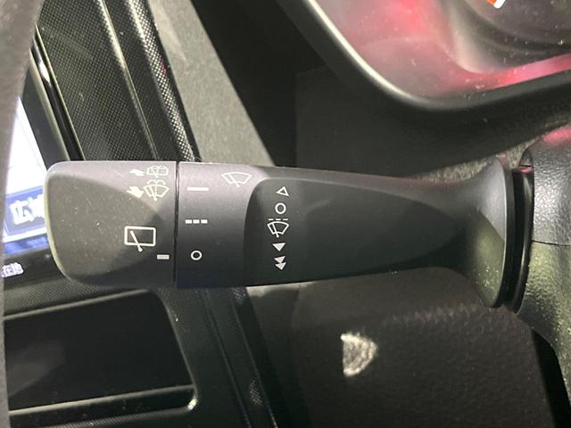 ルーミー G S 禁煙車 衝突軽減装置 純正9型ナビ バックカメラ 両側電動スライド シートヒーター クルコン ドラレコ ETC LEDヘッド&フォグ オートライト オートエアコン スマートキー ステアリングスイッチ(33枚目)