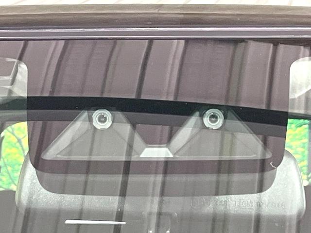 ライズ Ｚ　２トーンカラー　禁煙車　衝突軽減装置　純正ナビ　パノラミックビューモニター　アダプティブクルーズ　シートヒーター　ＬＥＤヘッド＆フォグ　シーケンシャルターンランプ　オートライト　オートエアコン　ＥＴＣ（3枚目）