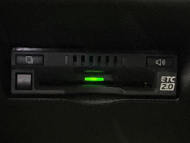 ライズ Ｚ　２トーンカラー　禁煙車　衝突軽減装置　純正ナビ　パノラミックビューモニター　アダプティブクルーズ　シートヒーター　ＬＥＤヘッド＆フォグ　シーケンシャルターンランプ　オートライト　オートエアコン　ＥＴＣ（6枚目）