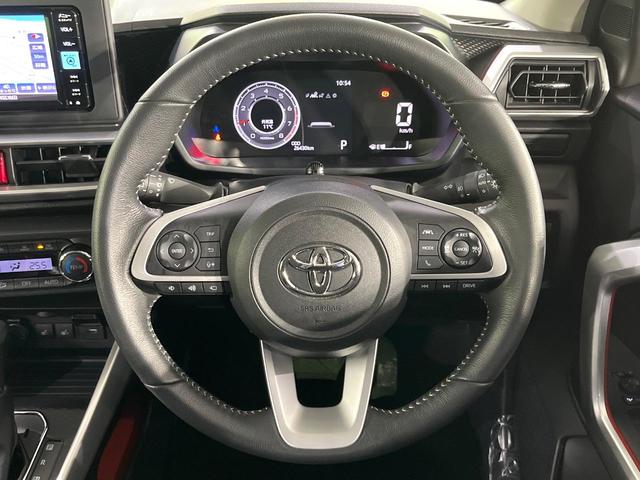 ライズ Ｚ　２トーンカラー　禁煙車　衝突軽減装置　純正ナビ　パノラミックビューモニター　アダプティブクルーズ　シートヒーター　ＬＥＤヘッド＆フォグ　シーケンシャルターンランプ　オートライト　オートエアコン　ＥＴＣ（8枚目）