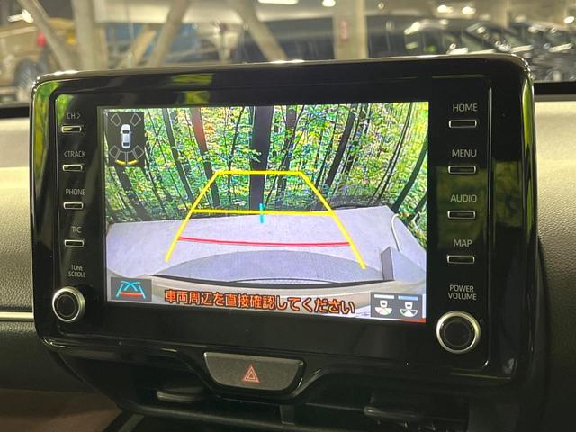 ヤリスクロス ハイブリッドＺ　禁煙車　衝突軽減装置　純正８型ディスプレイオーディオ　　バックカメラ　レーダークルーズ　シートヒーター　パワーシート　ステアリングヒーター　ＬＥＤヘッド　オートハイビーム　オートエアコン　ＥＴＣ（5枚目）