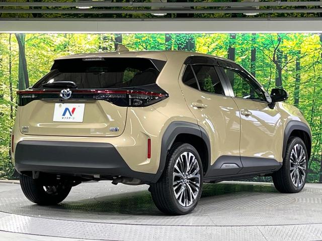 ヤリスクロス ハイブリッドＺ　禁煙車　衝突軽減装置　純正８型ディスプレイオーディオ　　バックカメラ　レーダークルーズ　シートヒーター　パワーシート　ステアリングヒーター　ＬＥＤヘッド　オートハイビーム　オートエアコン　ＥＴＣ（17枚目）