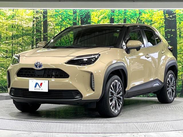 ヤリスクロス ハイブリッドＺ　禁煙車　衝突軽減装置　純正８型ディスプレイオーディオ　　バックカメラ　レーダークルーズ　シートヒーター　パワーシート　ステアリングヒーター　ＬＥＤヘッド　オートハイビーム　オートエアコン　ＥＴＣ（44枚目）