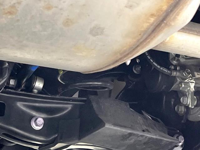 ハリアー Ｚ　ＪＢＬサウンド　禁煙車　衝突軽減装置　純正１２．３型ナビ　パノラミックビューモニター　ブラインドスポットモニター　レーダークルーズ　カラーヘッドアップディスプレイ　パワーシート　パワーバックドア（60枚目）