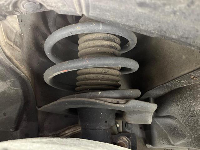 セレナ ハイウェイスターＧ　Ｓ－ハイブリッド　禁煙車　フリップダウンモニター　８型ナビ　バックカメラ　両側電動スライド　クルコン　ＥＴＣ　ドラレコ　フルセグＴＶ　Ｂｌｕｅｔｏｏｔｈ　オートエアコン　オートライト　スマートキー　ロールサンシェード（21枚目）