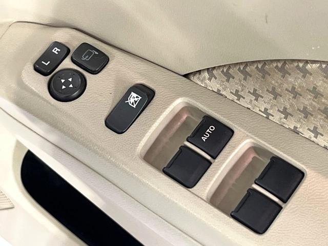 アルト Ｘ　禁煙車　スマートキー　ドラレコ　ＣＤ再生　電動格納ミラー　シートリフター　バニティミラー　エアコン　プライバシーガラス（6枚目）