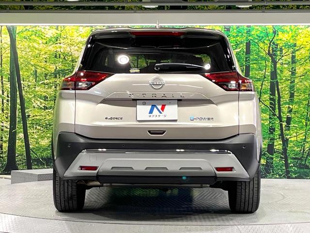 エクストレイル Ｇ　ｅ－４ＯＲＣＥ　４ＷＤ　プロパイロット　禁煙車　エマージェンシーブレーキ　純正１２．３型ナビ　アラウンドビューモニター　パワーバックドア　全席シートヒーター　メモリーシート　リアオートエアコン　ＨＵＤ（15枚目）