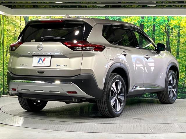 エクストレイル Ｇ　ｅ－４ＯＲＣＥ　４ＷＤ　プロパイロット　禁煙車　エマージェンシーブレーキ　純正１２．３型ナビ　アラウンドビューモニター　パワーバックドア　全席シートヒーター　メモリーシート　リアオートエアコン　ＨＵＤ（17枚目）