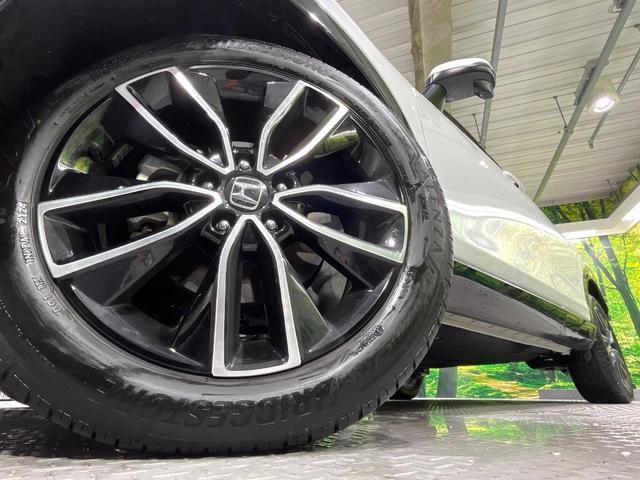 ヴェゼル ｅ：ＨＥＶ　Ｚ　禁煙車　ホンダセンシング　純正９型ナビ　バックカメラ　アダプティブクルーズ　ブラインドスポットインフォメーション　シートヒーター　ハンズフリーパワーバックドア　シーケンシャルターンランプ　ＥＴＣ（13枚目）