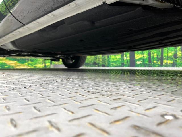 ヴェゼル ｅ：ＨＥＶ　Ｚ　禁煙車　ホンダセンシング　純正９型ナビ　バックカメラ　アダプティブクルーズ　ブラインドスポットインフォメーション　シートヒーター　ハンズフリーパワーバックドア　シーケンシャルターンランプ　ＥＴＣ（57枚目）