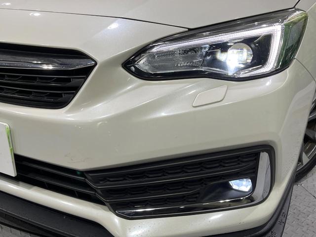 インプレッサスポーツ ２．０ｉ－Ｌアイサイト　禁煙車　アイサイト　純正８型ナビ　バックカメラ　追従機能付きクルコン　ＢＳＭ　メモリーシート　ＬＥＤヘッド＆フォグ　オートライト　オートエアコン　スマートキー　誤発進抑制機能　車線逸脱警報　ＥＴＣ（12枚目）