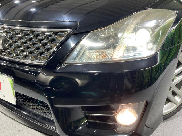 クラウン アスリート　禁煙車　純正８型ナビ　バックカメラ　クルコン　パワーシート　ＥＴＣ　ＨＩＤヘッドライト　オートライト　オートエアコン　スマートキー　ステアリングスイッチ　電動格納ミラー（12枚目）