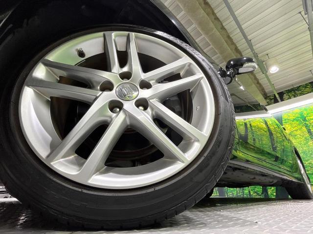 クラウン アスリート　禁煙車　純正８型ナビ　バックカメラ　クルコン　パワーシート　ＥＴＣ　ＨＩＤヘッドライト　オートライト　オートエアコン　スマートキー　ステアリングスイッチ　電動格納ミラー（13枚目）