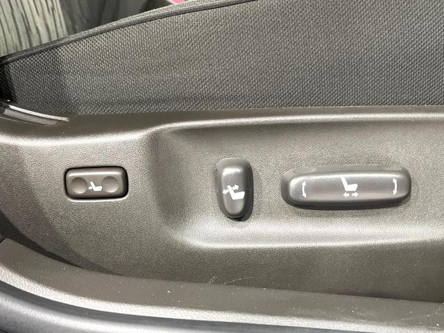 クラウン アスリート　禁煙車　純正８型ナビ　バックカメラ　クルコン　パワーシート　ＥＴＣ　ＨＩＤヘッドライト　オートライト　オートエアコン　スマートキー　ステアリングスイッチ　電動格納ミラー（37枚目）