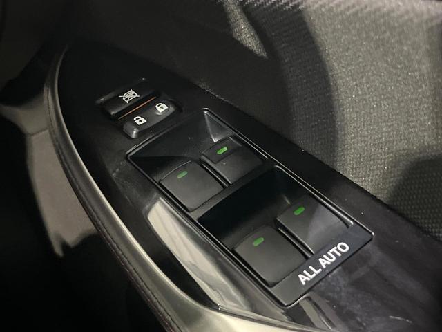 クラウン アスリート　禁煙車　純正８型ナビ　バックカメラ　クルコン　パワーシート　ＥＴＣ　ＨＩＤヘッドライト　オートライト　オートエアコン　スマートキー　ステアリングスイッチ　電動格納ミラー（42枚目）