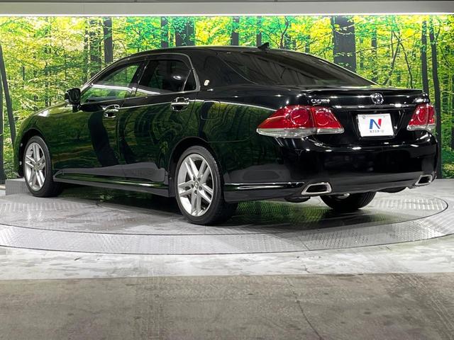 クラウン アスリート　禁煙車　純正８型ナビ　バックカメラ　クルコン　パワーシート　ＥＴＣ　ＨＩＤヘッドライト　オートライト　オートエアコン　スマートキー　ステアリングスイッチ　電動格納ミラー（45枚目）