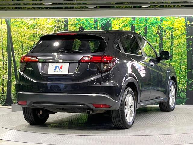 ヴェゼル ハイブリッドＸ・ホンダセンシング　禁煙車　ホンダセンシング　純正８型ナビ　バックカメラ　アダプティブクルーズ　ＬＥＤヘッド　オートライト　デュアルエアコン　スマートキー　電動パーキングブレーキ　パドルシフト　ドラレコ　ＥＴＣ　フルセグ（17枚目）