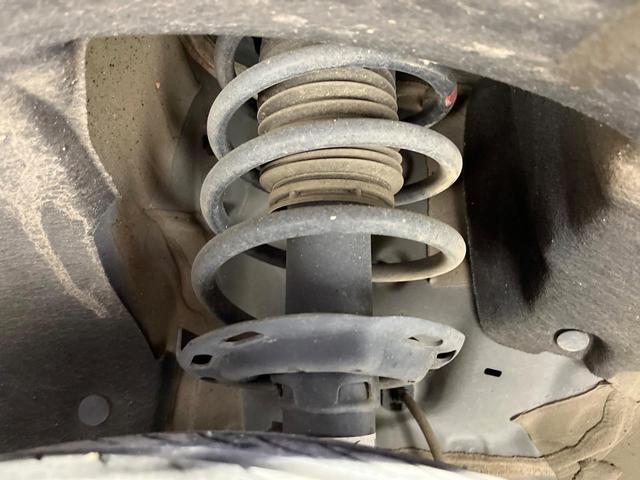 ヴェゼル ハイブリッドＸ・ホンダセンシング　禁煙車　ホンダセンシング　純正８型ナビ　バックカメラ　アダプティブクルーズ　ＬＥＤヘッド　オートライト　デュアルエアコン　スマートキー　電動パーキングブレーキ　パドルシフト　ドラレコ　ＥＴＣ　フルセグ（20枚目）